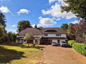 Stunning 5 bedroom house on the river Wensum, sleeps 19